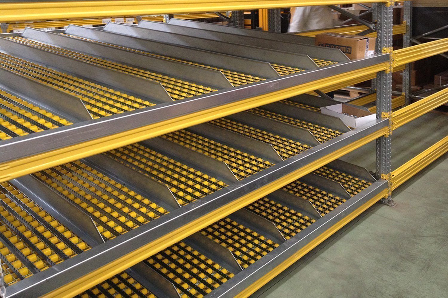 Scaffalature a gravit&agrave;