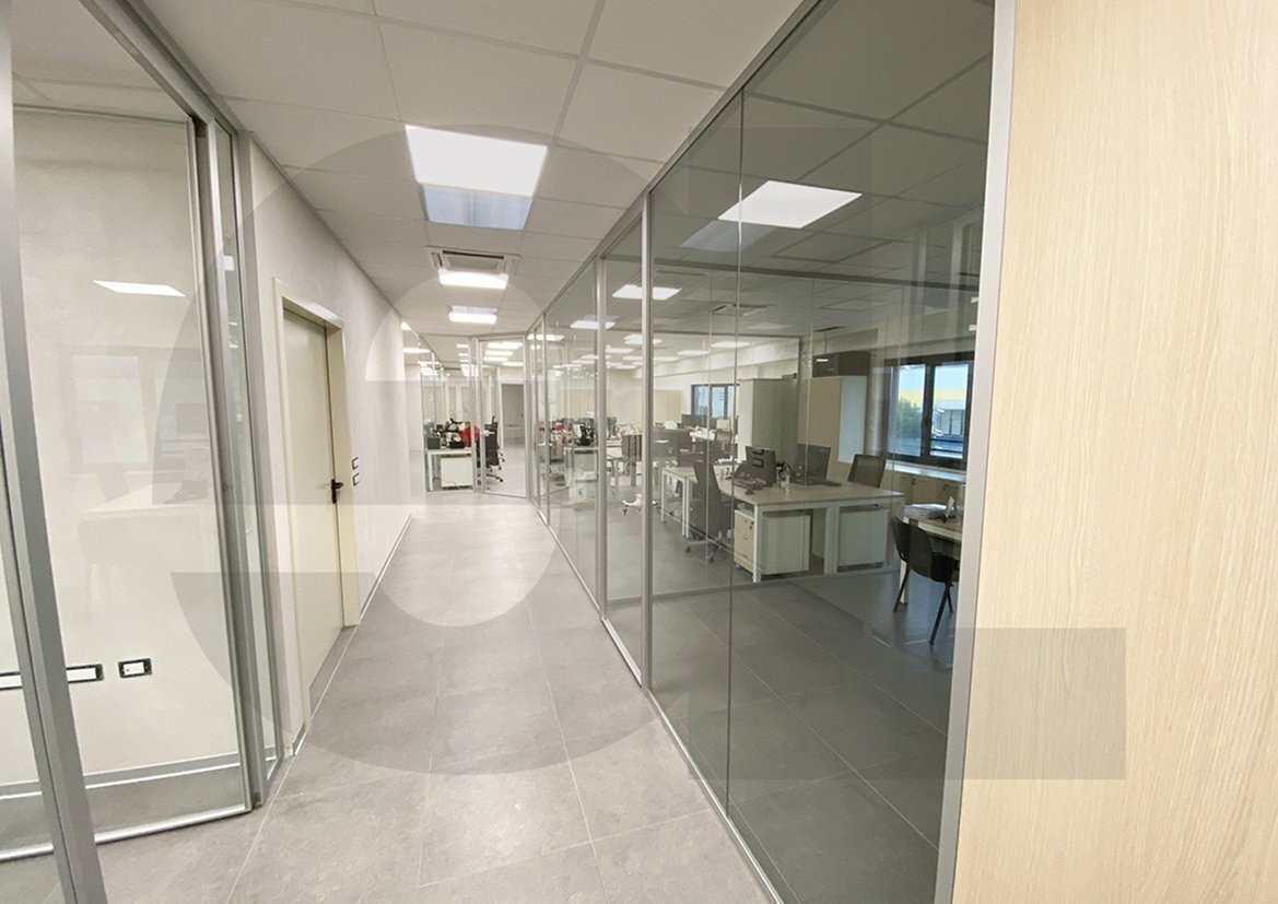 Mantova - Arredo ufficio con pareti divisorie