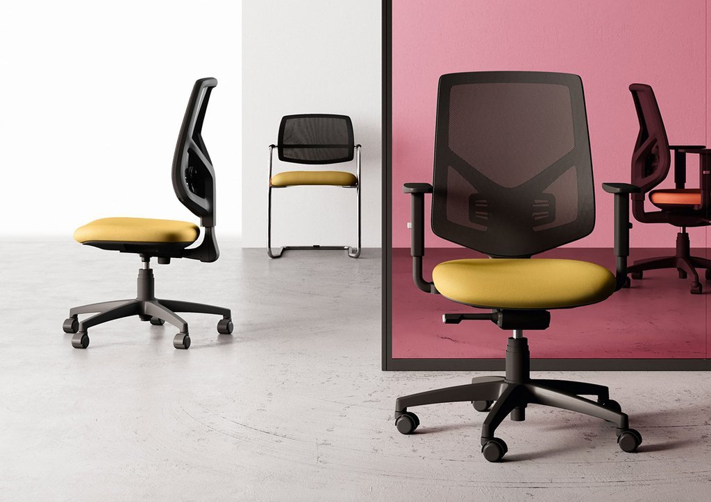 Sedie ergonomiche per un ufficio moderno a Padova